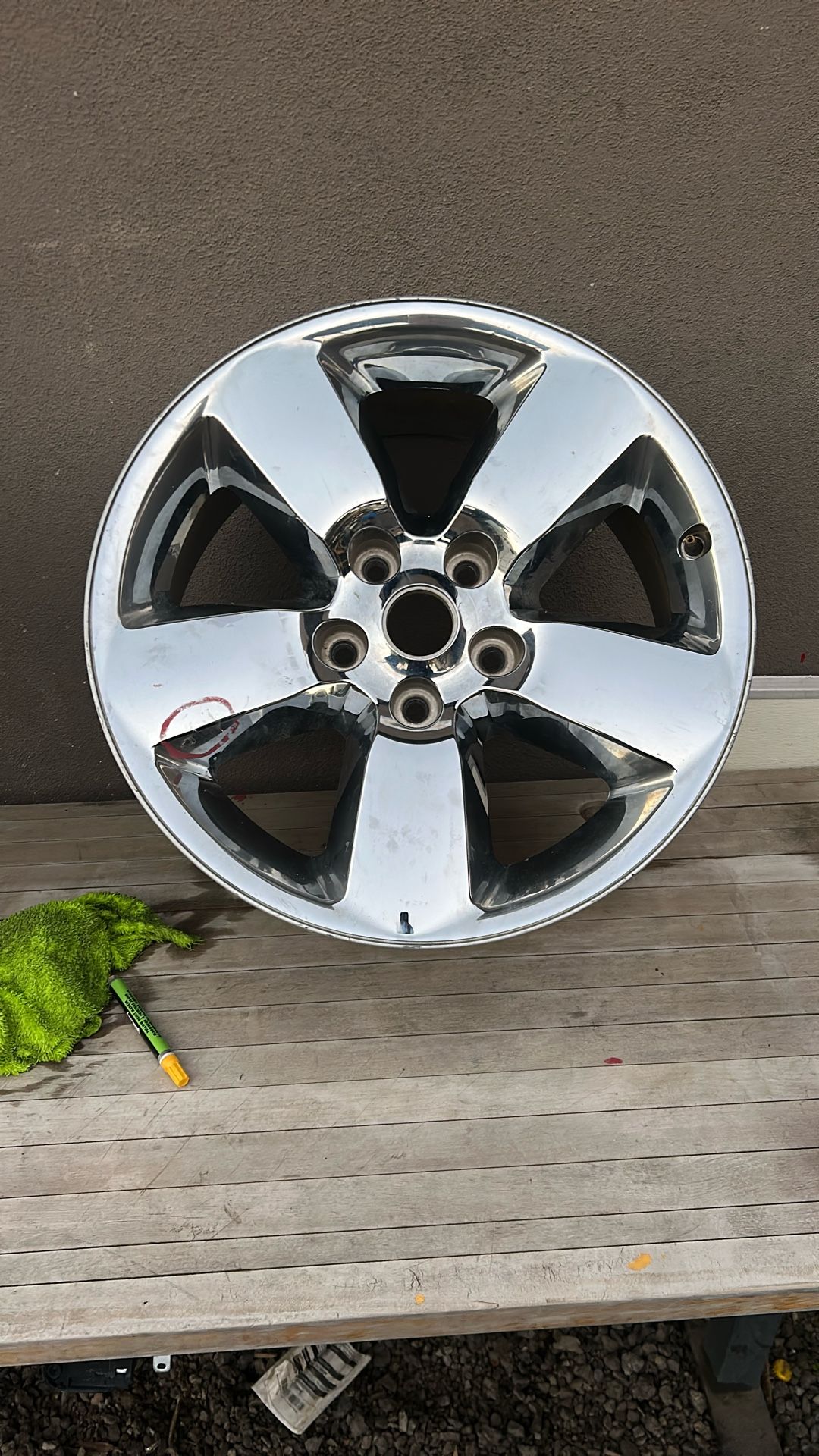 2013-2024 DODGE 1500 Chrome 5 Lug Rim