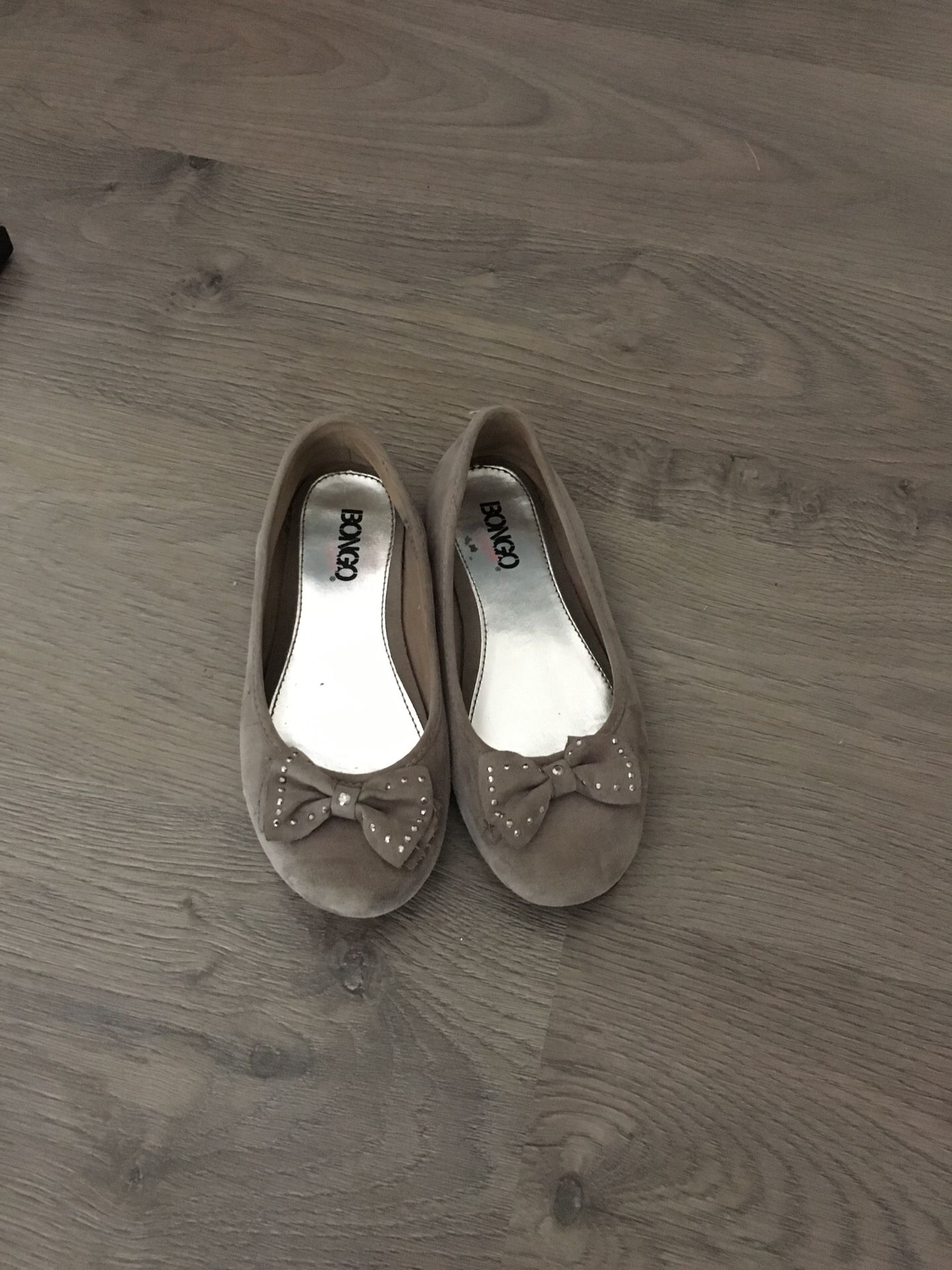 Kids Girls ballerina flats/ shoes - Taupe size 3
