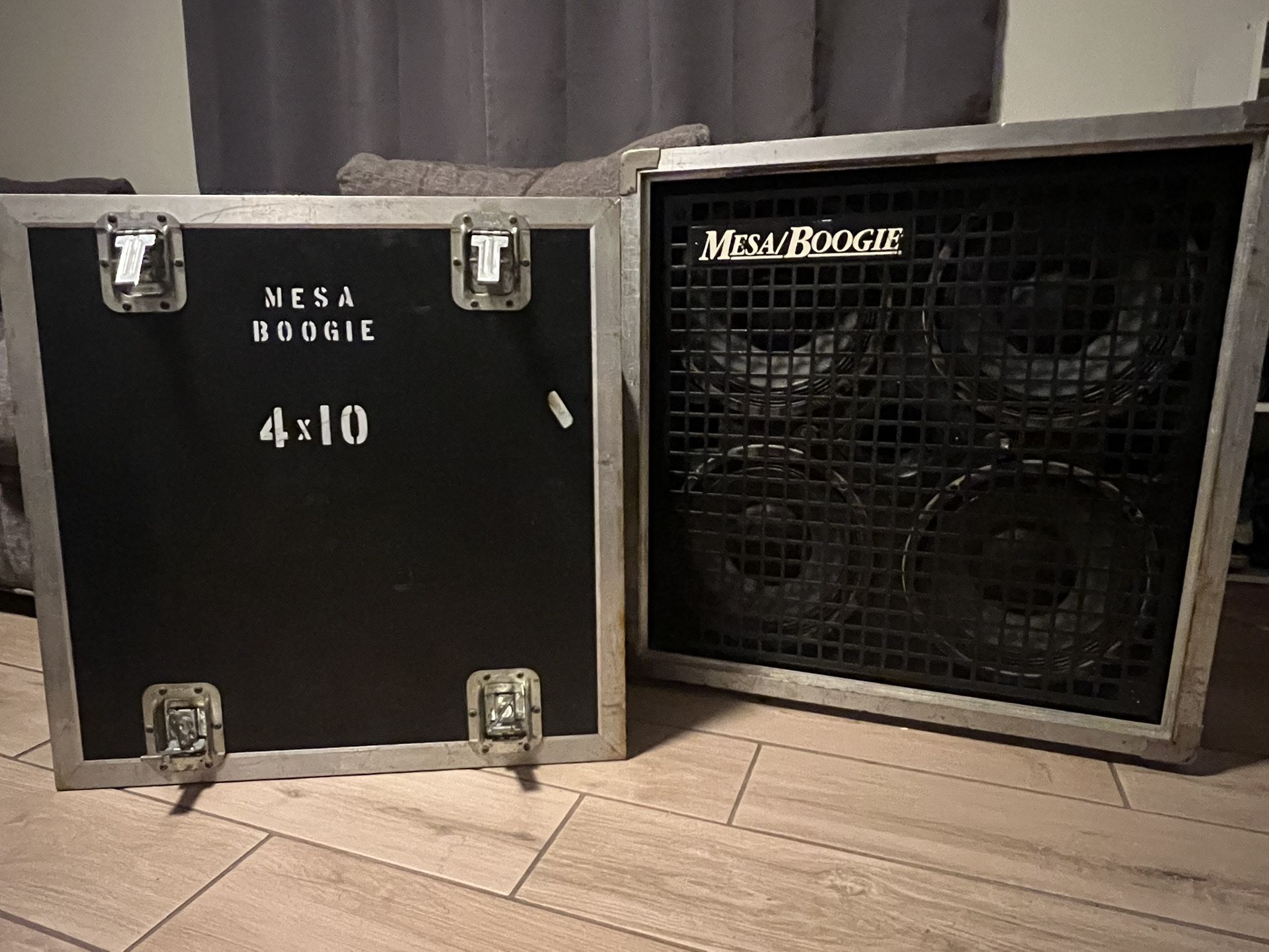 Mesa Boogie Road Ready 4x10 Cabinet