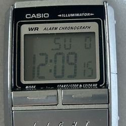 Vintage Casio Illuminator Alarm WR Chronograph 1604 A200 Digital Quartz Men's Watch