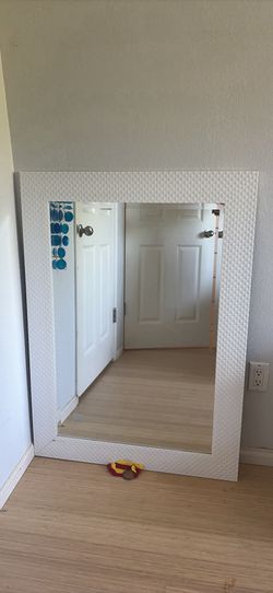 White mirror