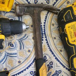 DEWALT FRAMING HAMMER 