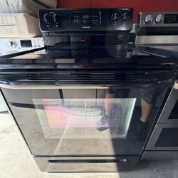 Frigidaire Stove Electric Black