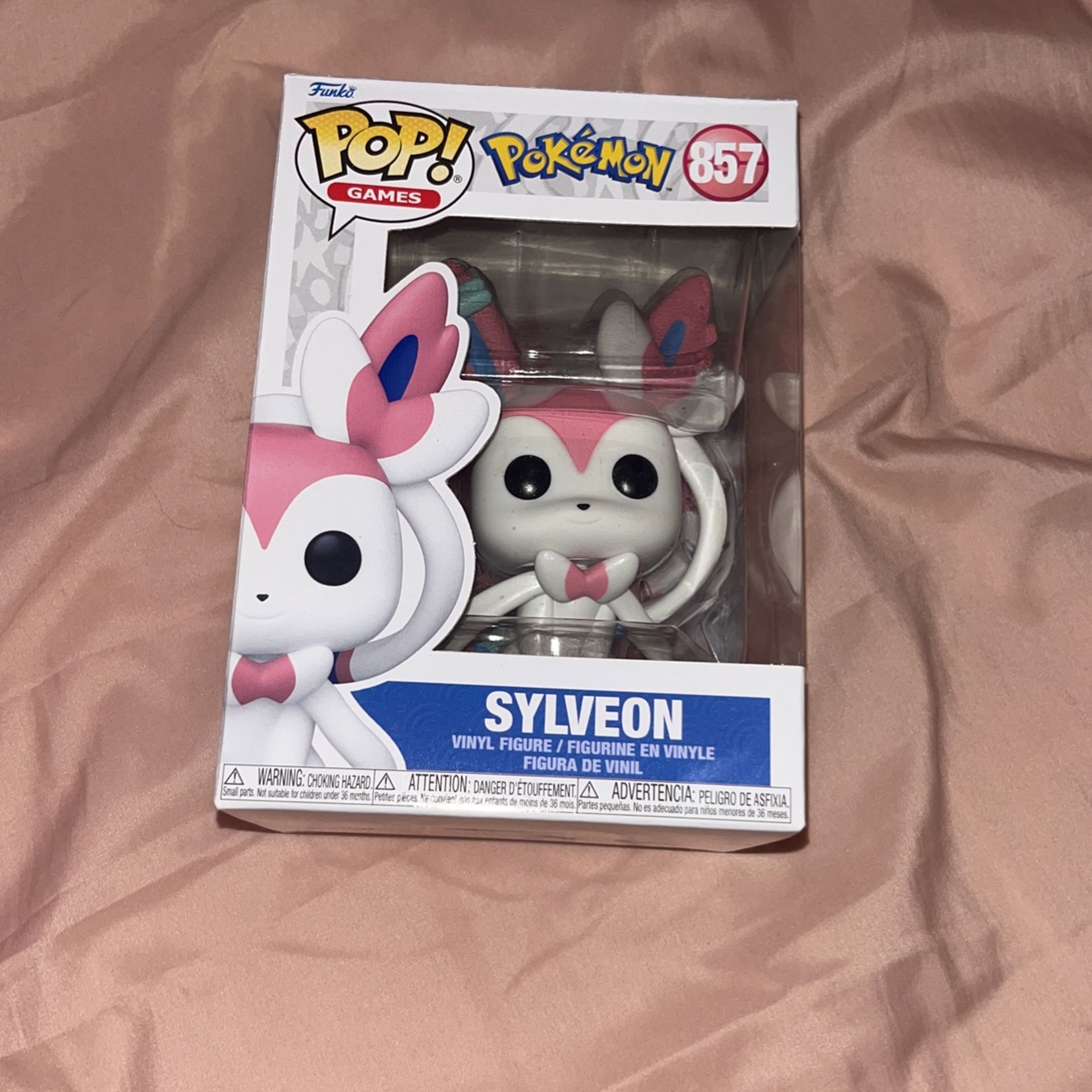 thumbnail image 2 of Funko Pop! Games Pokémon - Sylveon Vinyl Figure #857 - GAME Exclusive Brand New 2 of 3