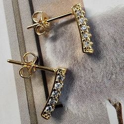 Pandora Timeless Pavé Single-row Bar Stud Earrings