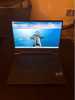 HP Victus 15.6" 24GB DDR5 Gaming Laptop Computer - Mica Silver