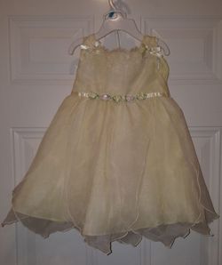 Dress size 24 w/diaper cover