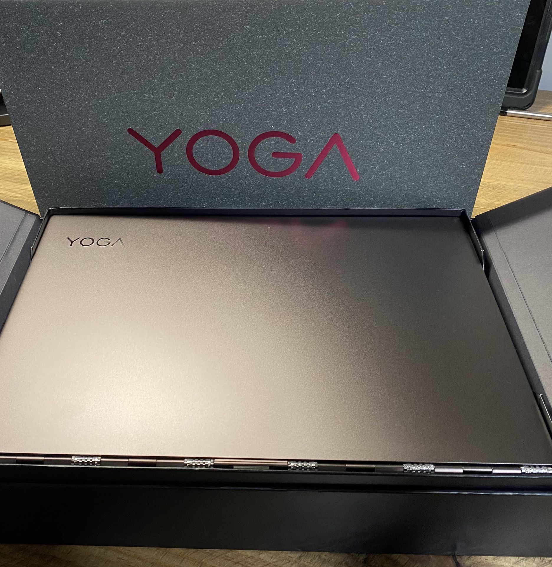 Lenovo Yoga 920 -like New - Factory Setting