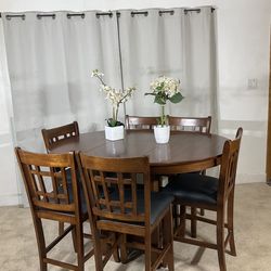 High Extendable Dining Table with Display & Storage Base 4 Chairs