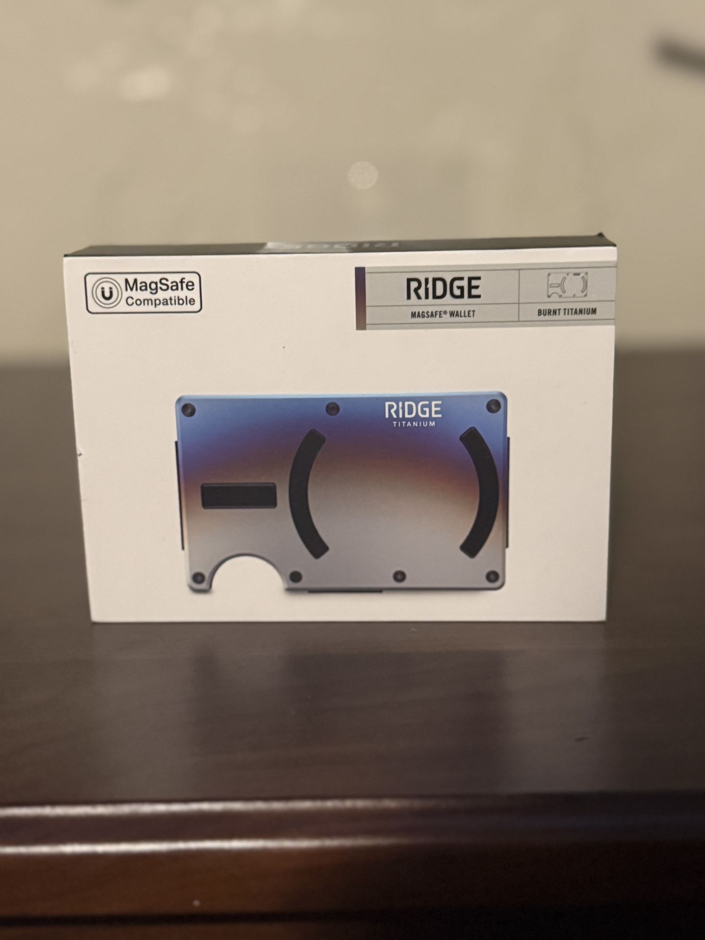 The Ridge RFID Blocking wallet Magasafe Compatible 