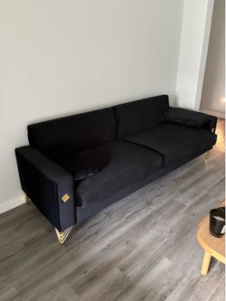 BRAND NEW, barely sat on and always covered with blanket COUCH SOFA