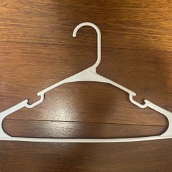 60 Pack White Hangers