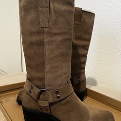 Steve Madden Ruskin Taupe Suede Boots
