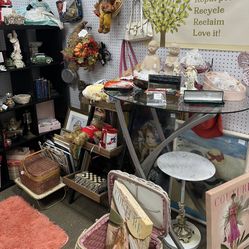 Gifts Gifts Gifts Antiques Throw Back Retro 