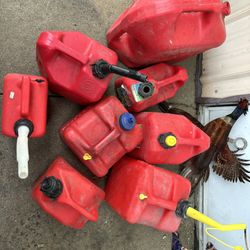 Red Plastic Gas Can (5G)