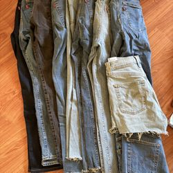 Levis Jeans, Levi’s Shorts, Nike Leggings, North Face Sweats