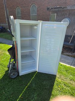 Upright freezer