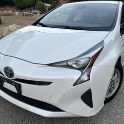 2017 Toyota Prius Two 