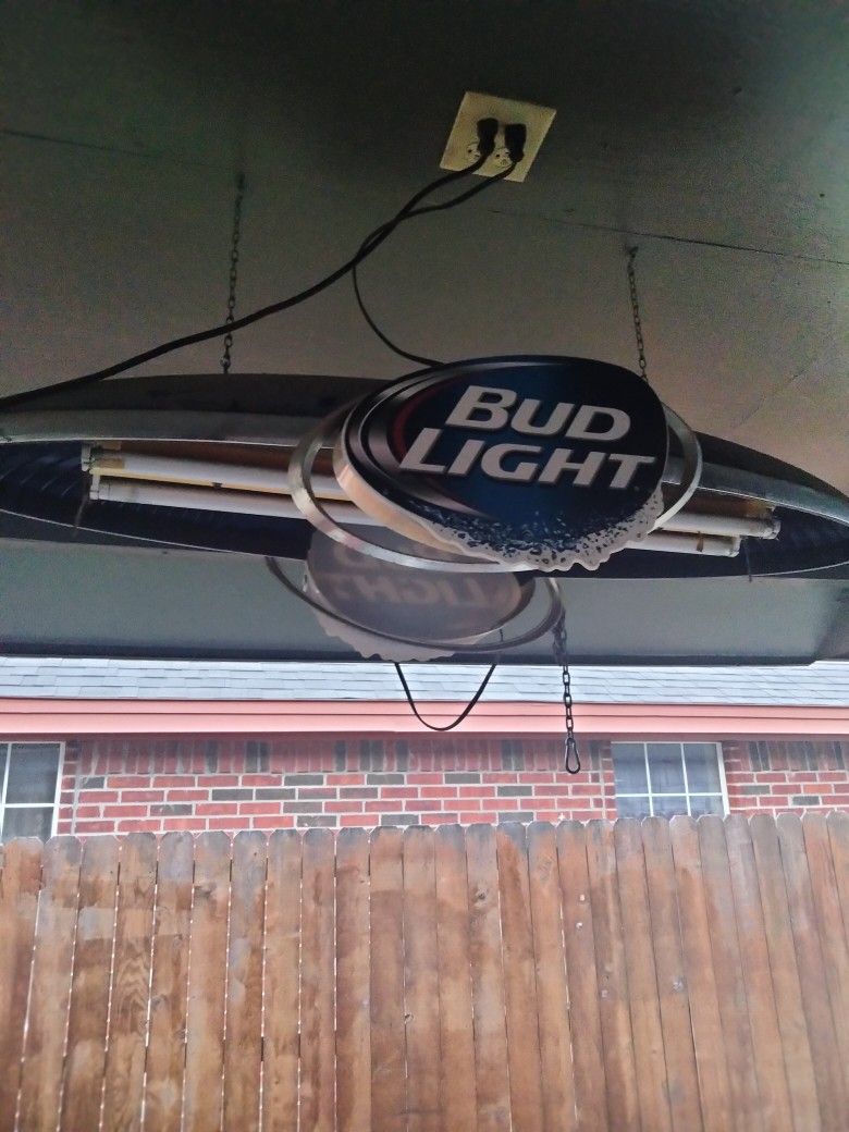 Pool Bud light 175$