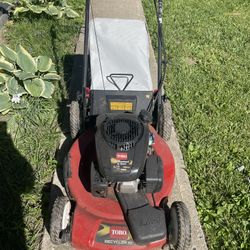  Toro 6.75 /149CC Self-propelled With bag