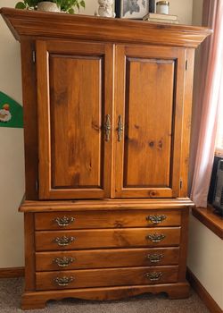 Hutch style dresser