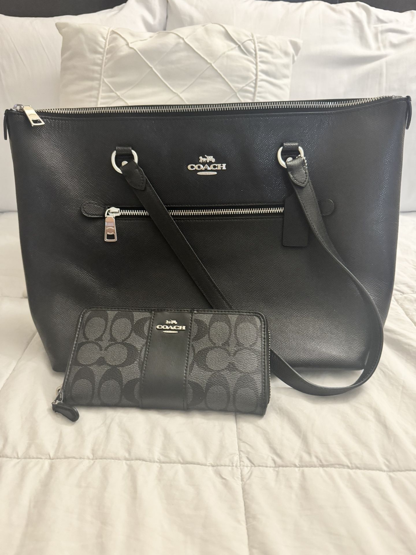 Coach Black Bag And Wallet