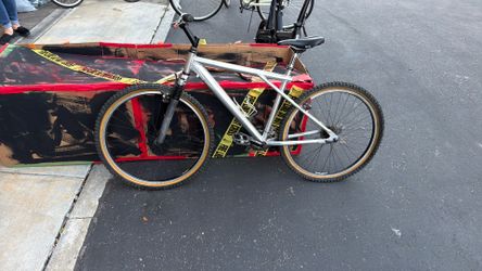 GT Mountain bike