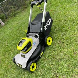 Lawnmower 