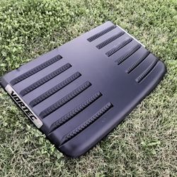 11 to 14 Sierra 2500 HD Hood Vent 