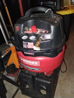 Husky 1.5 HP 6-gallon air compressor, 135psi