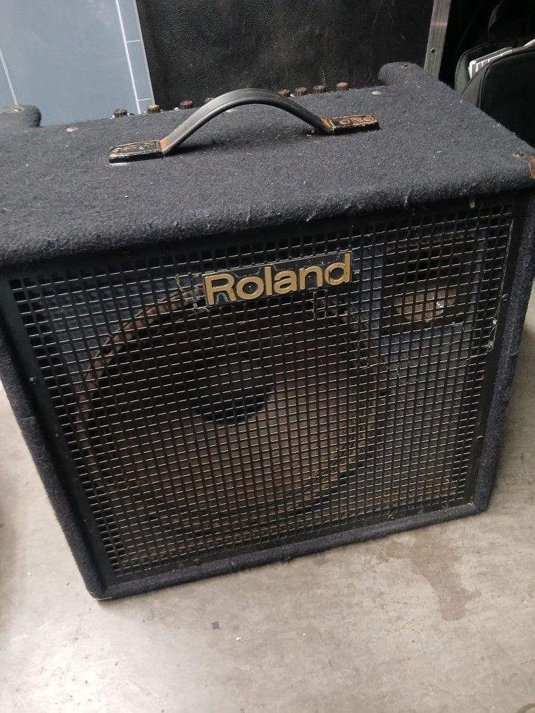 Roland KC 500 Keyboard Amplifier