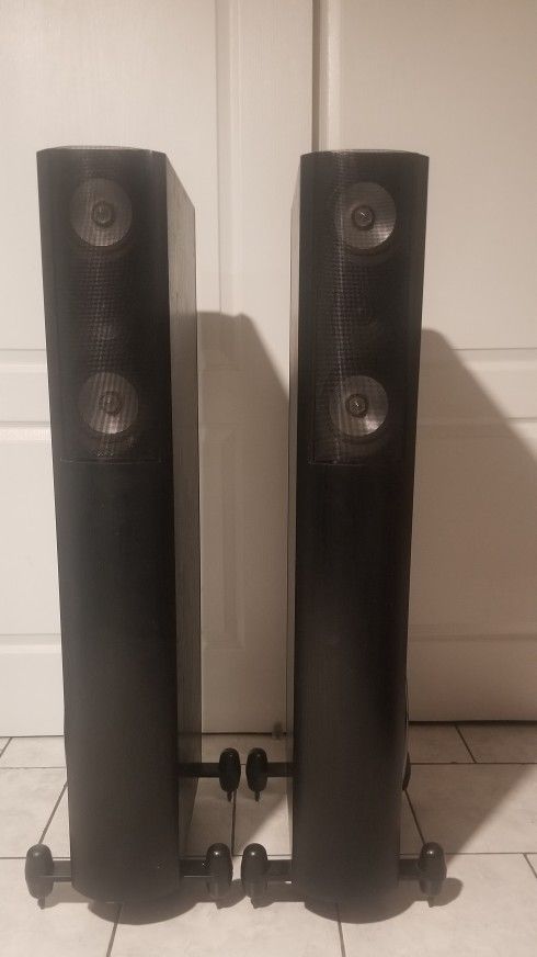Acoustic Research Towers Loudspeakers With Built in12" Powered Subwoofers