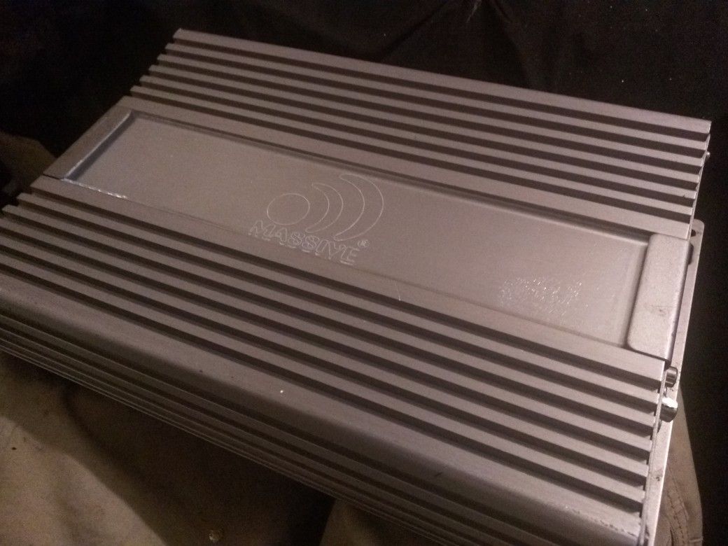MASSIVE 1000.1 WATT AMP!!