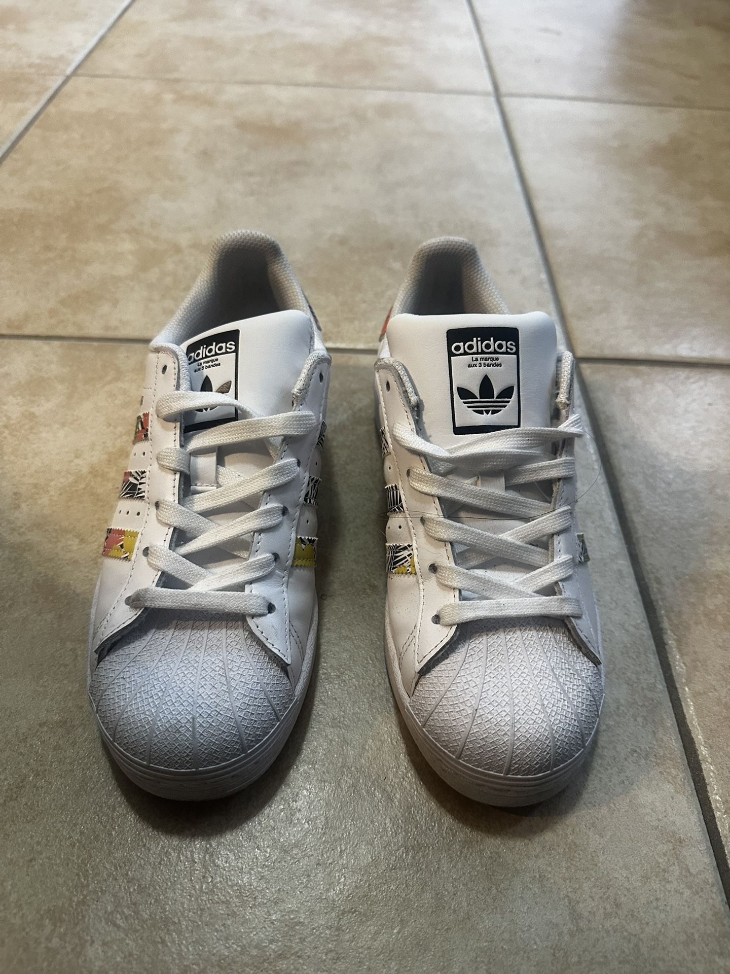 Adidas Superstar J