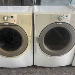 Whirpool Set Of Washer And Dryer 