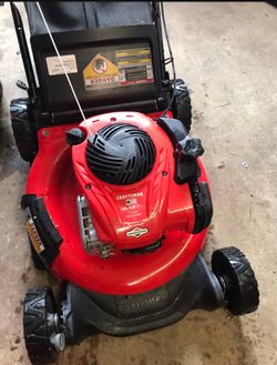 Craftsman M110 21 Inch Lawn Mower Used A Couple Times 1 Yr Old