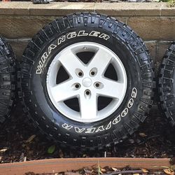 Like New Set Of Five