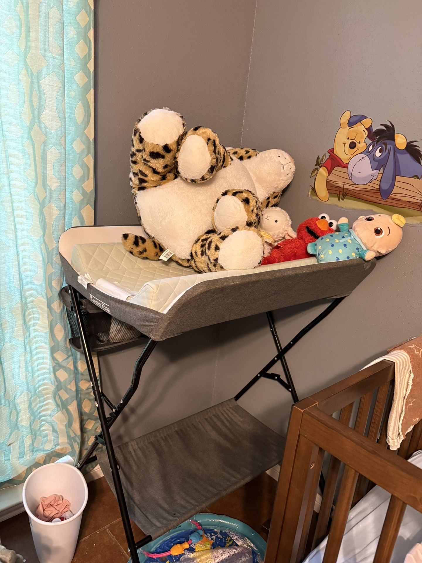 Foldable Changing Table
