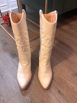 Cream Western Cowboy Boots