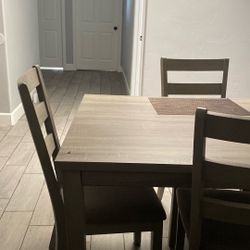 Dinner Table With Chairs For Sale 