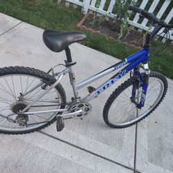 Trek 820 ST Mountain Bike 