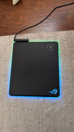 Asus ROG Balteus Wireless Charging Mousepadp