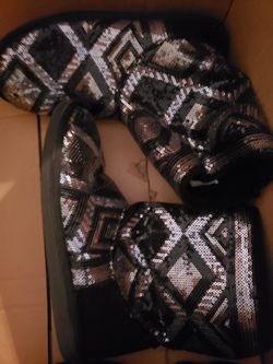 Ladies Send Offers Sz 9