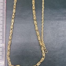 Gold Chain 18  Karats