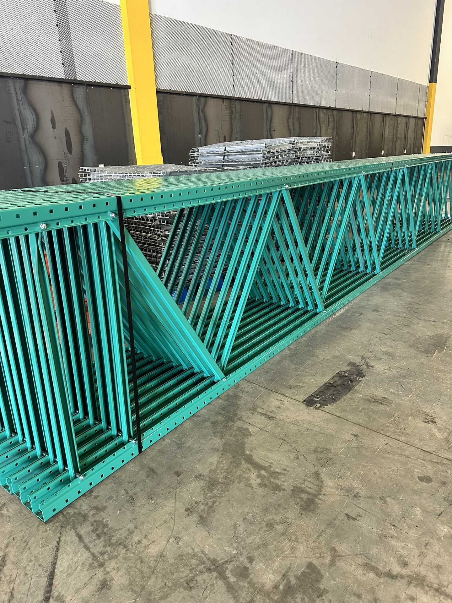 Pallet Racks Upright Beams Wire Decks Warehouse Shelving