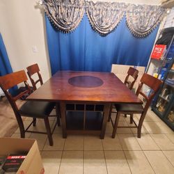 Counterheight Dinningroom Set