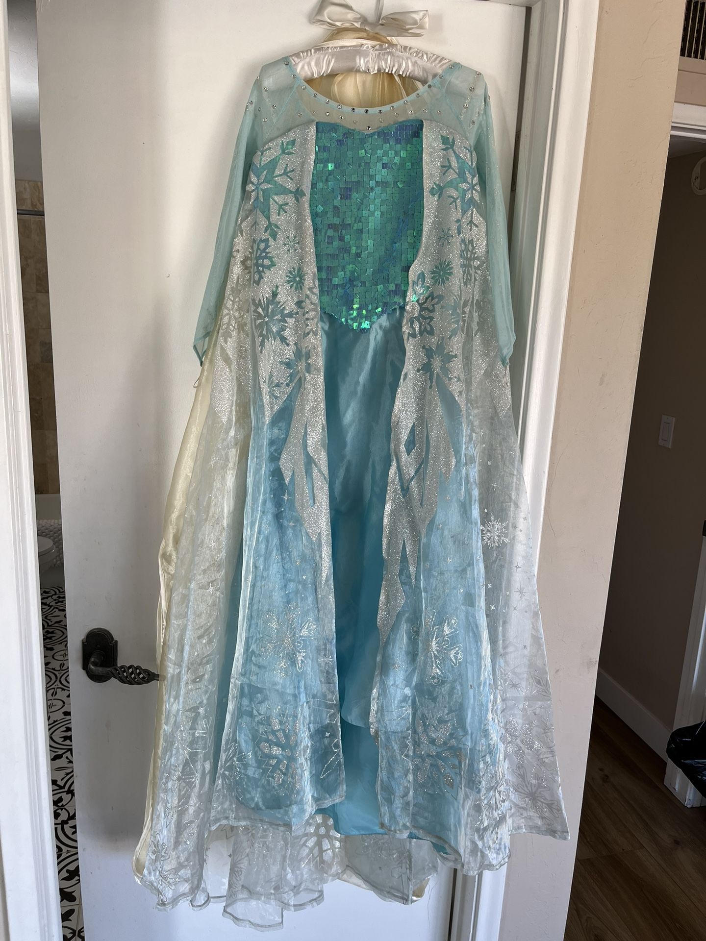 ELSA FROZEN CHASING FIREFLIES COSTUME BEAUTIFUL GIRLS 7 8 