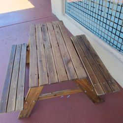 Kids Wooden Picinc Table