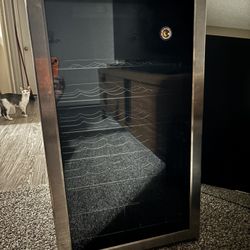 Wine Cooler ( Insignia)