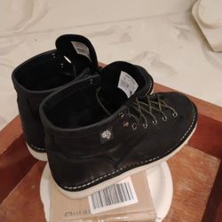 New Darc Sport Boots Size 10 Soft Toe